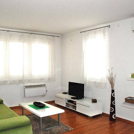 Modern City Apartments SJJ Esterno foto